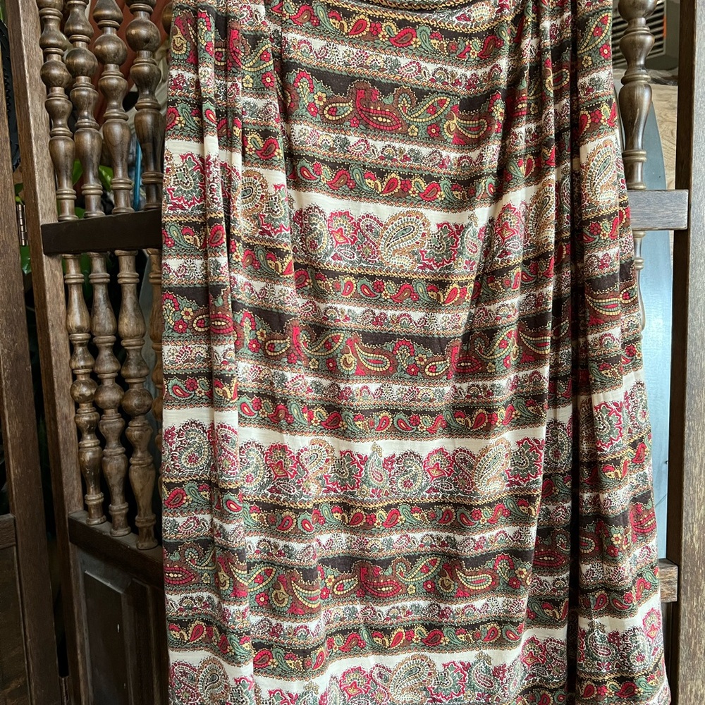 Vintage silk wool Paisley Print Maxi Skirt in Cream, Red & Green made in Italy